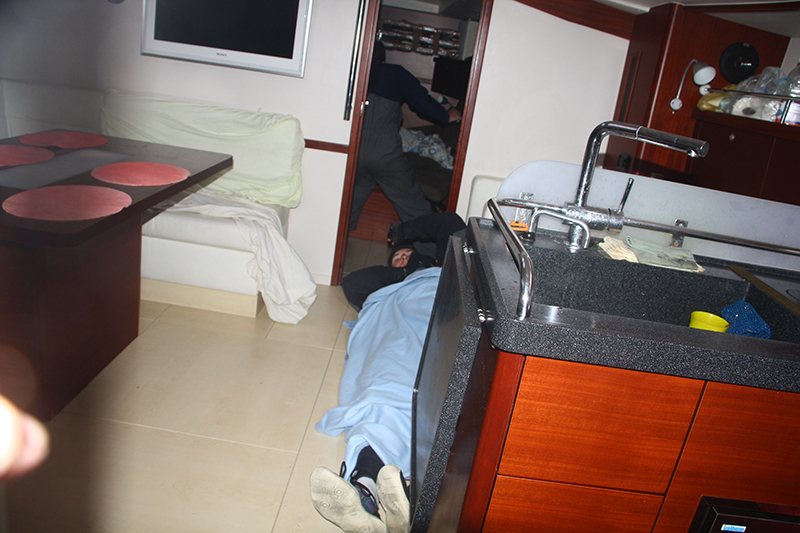 Лучшее место для сна на левом галсе