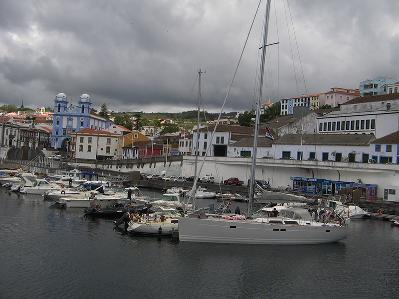 "Джльетта" в бухте Героизма