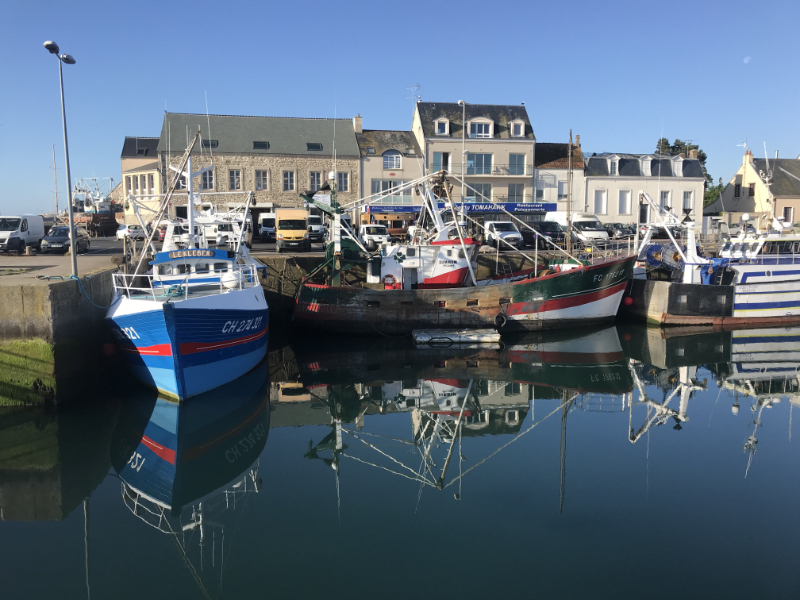 рыбацкие суда в Сен-Вааст-ла-Угэ