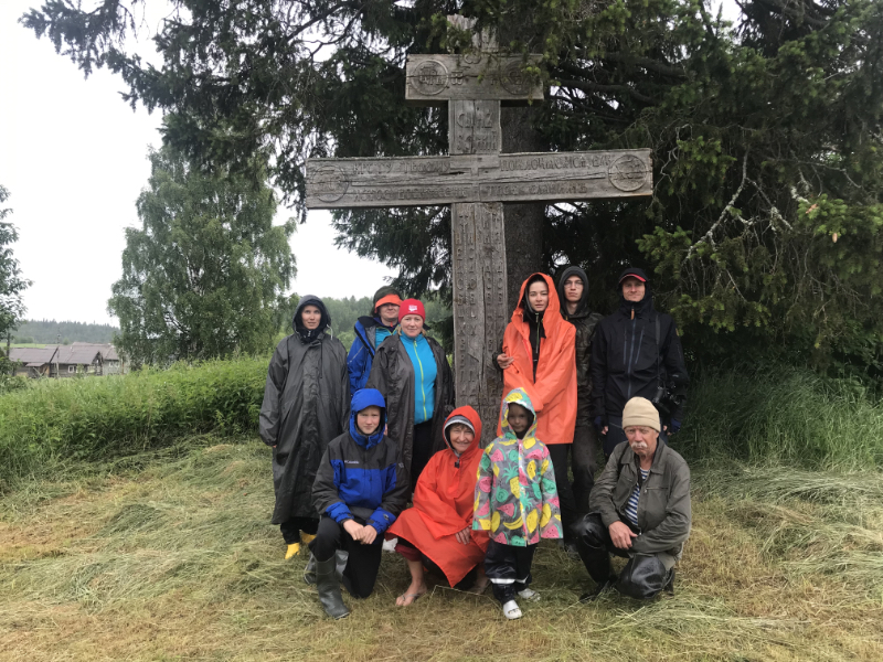 Поклонный крест в Заручье