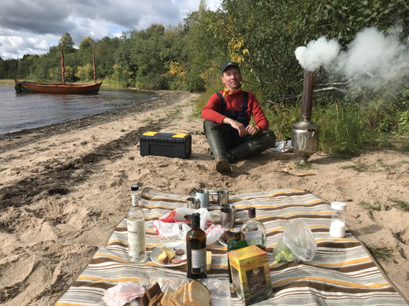 Леша с самоваром