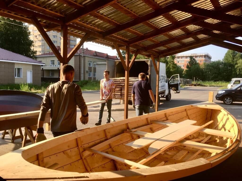 Доски. Подвиг.