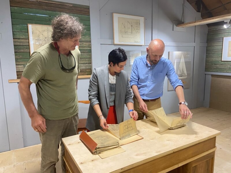 Министр культуры Оксана Светлова на верфи Товарищества