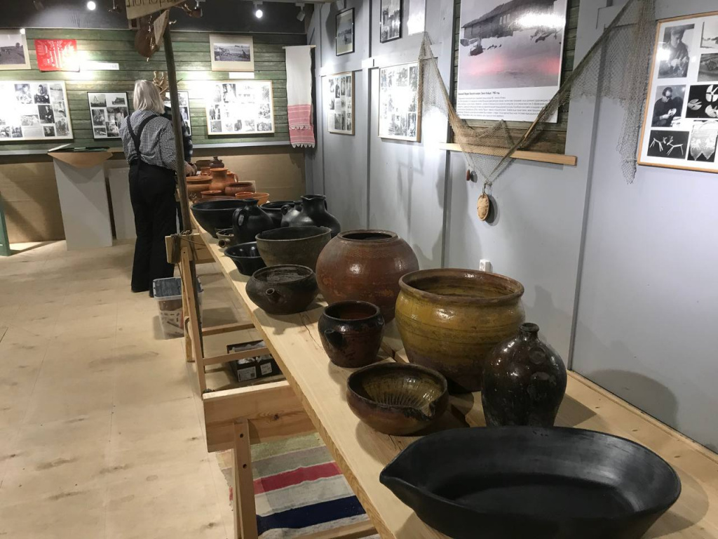 Подготовка выставки по гончарному делу