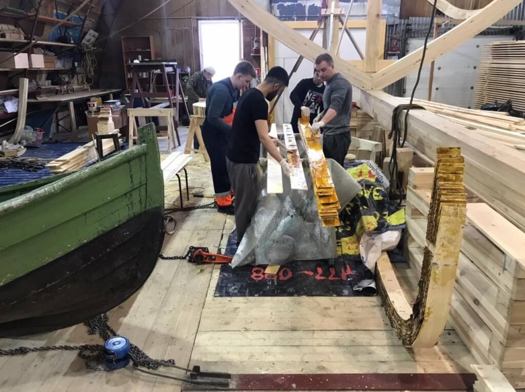 Выклейка форштевня