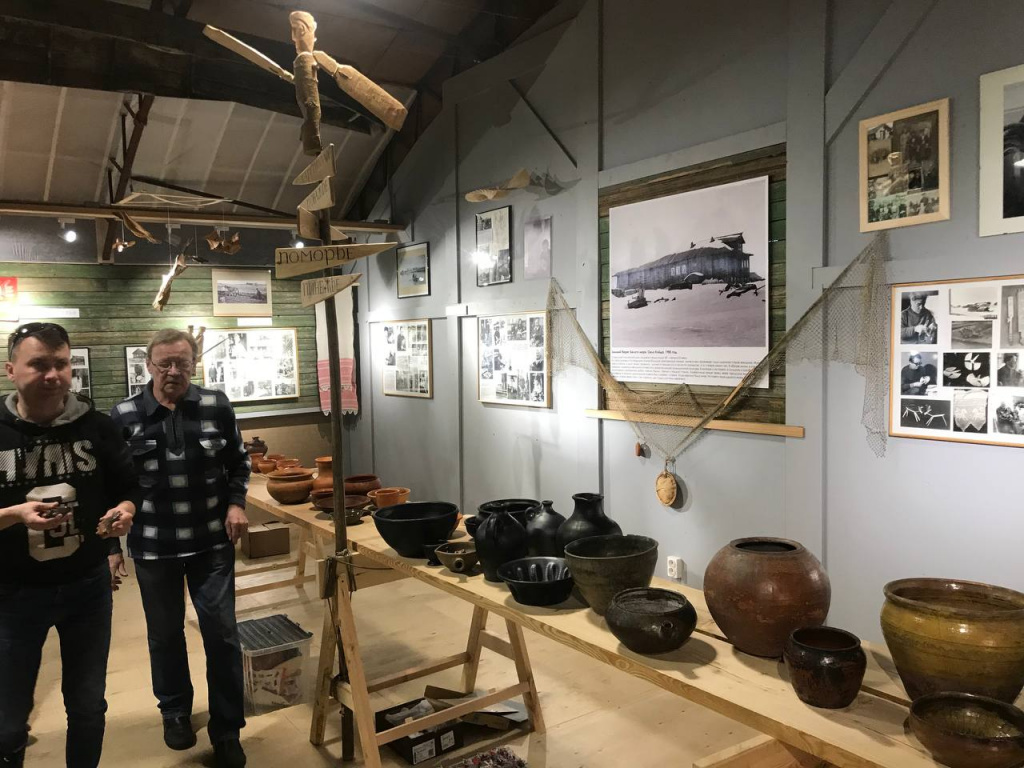 Подготовка выставки по гончарному делу